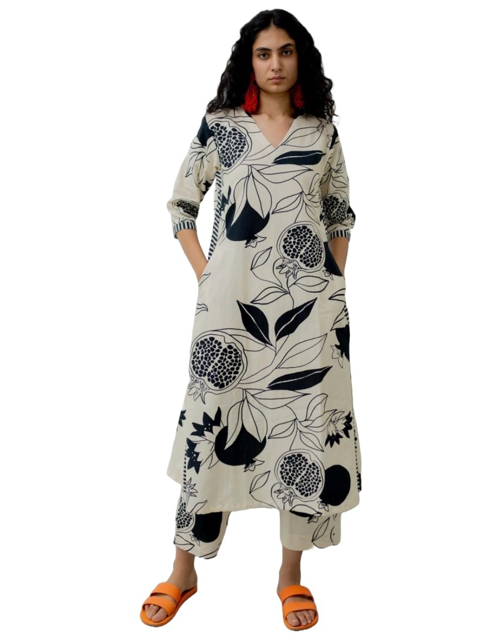GoSriKi Women's Cotton Blend Straight Printed Kurta with Pant fashion