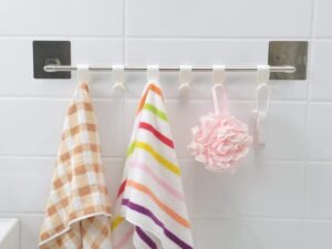 Home & Kitchen:
ʼwall hooks for bathroomʼ